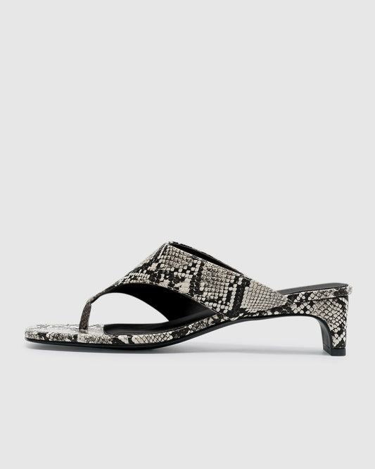 Marcella Heel