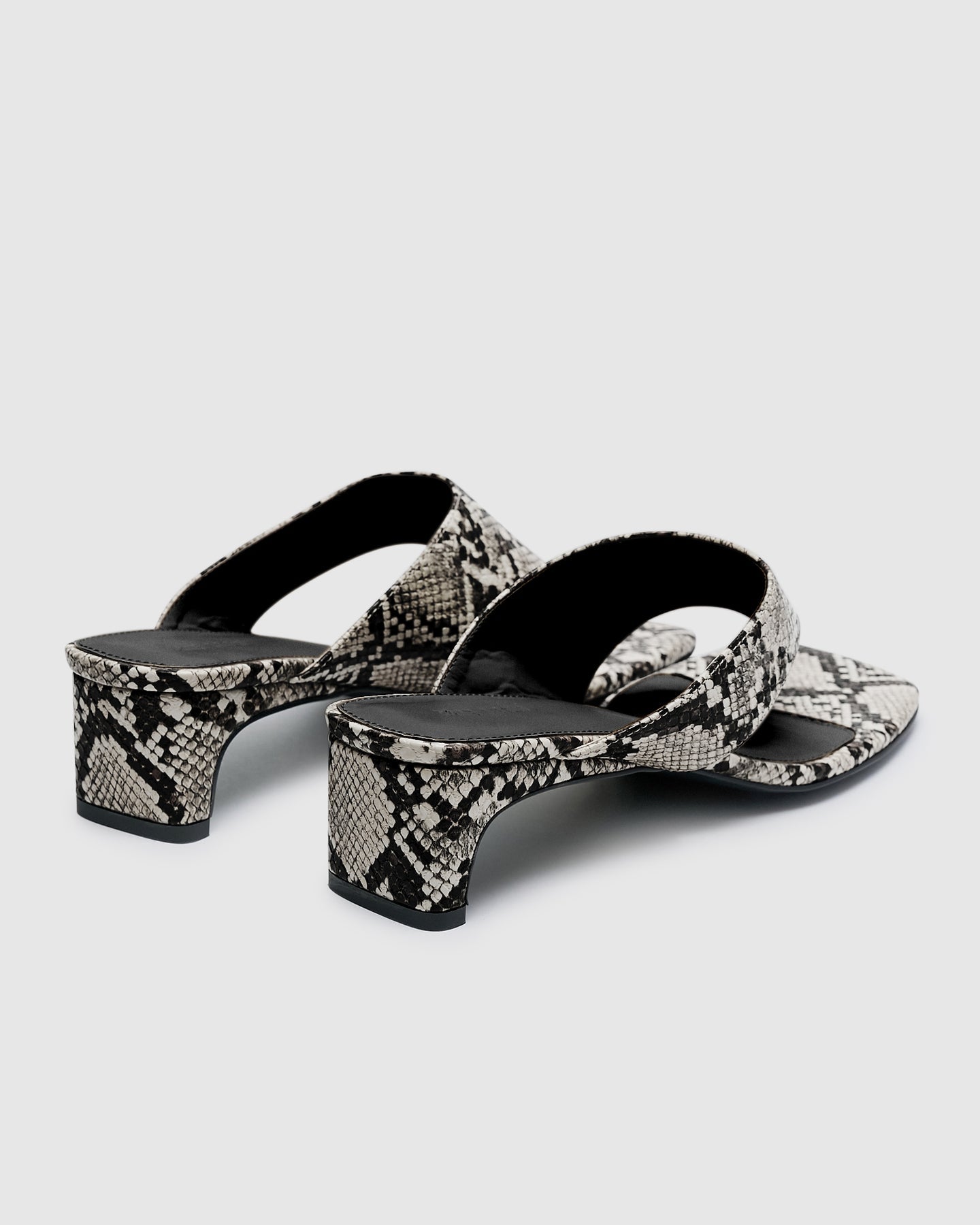 Marcella Heel