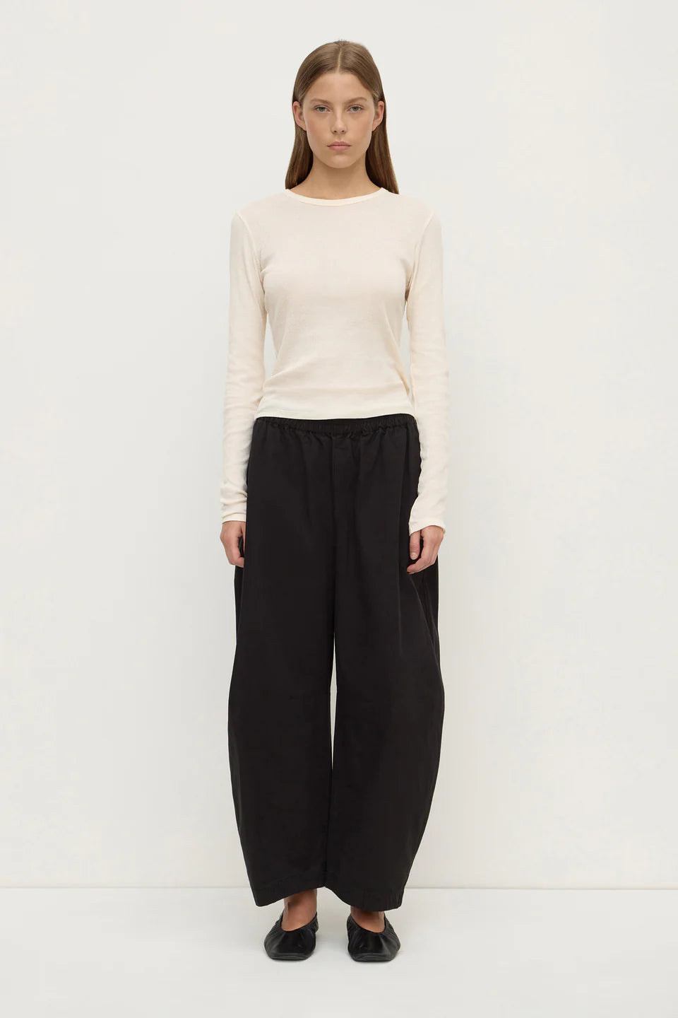 Lola Barrel Leg Pant