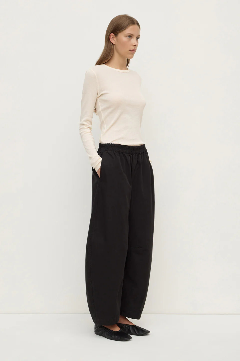 Lola Barrel Leg Pant