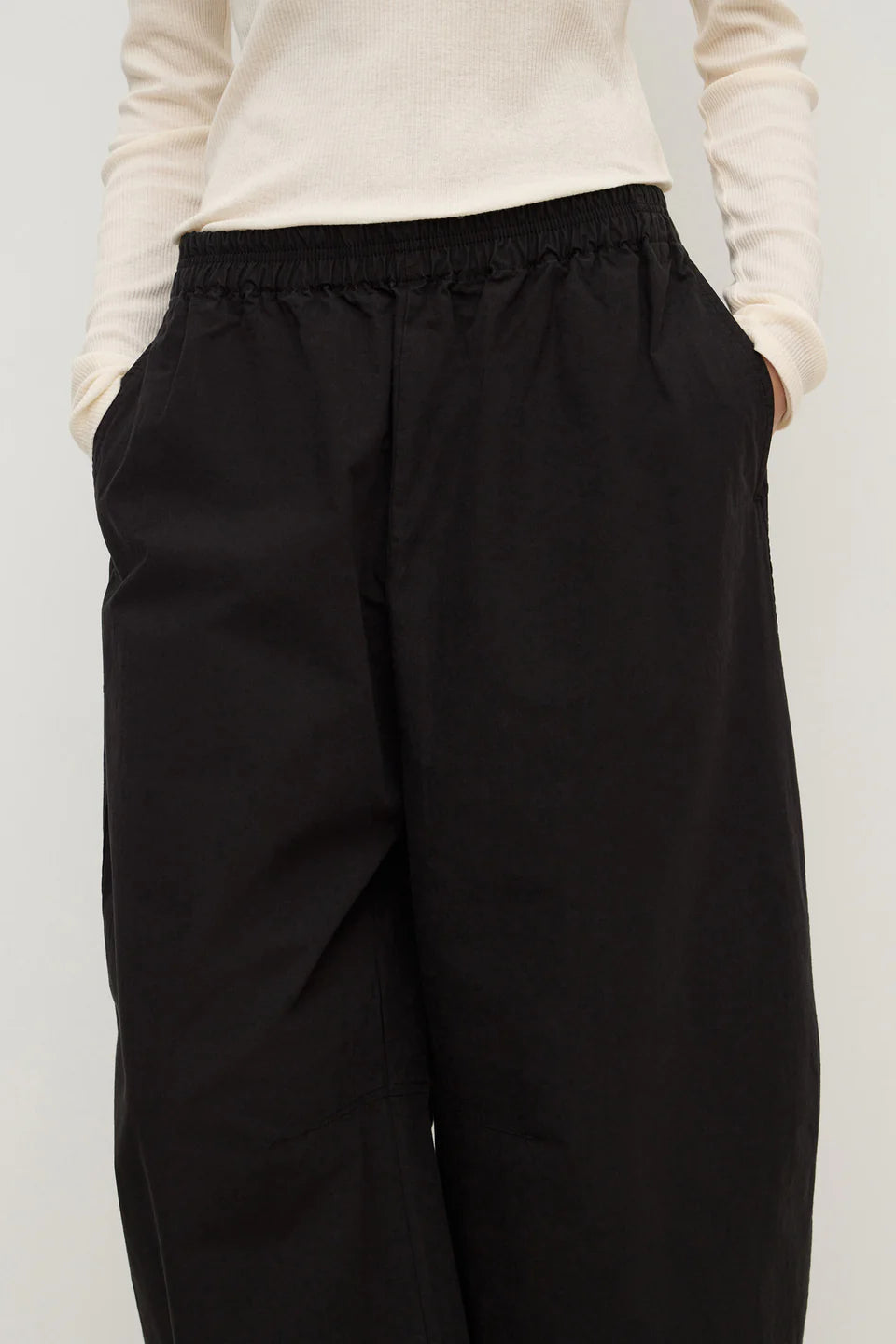 Lola Barrel Leg Pant