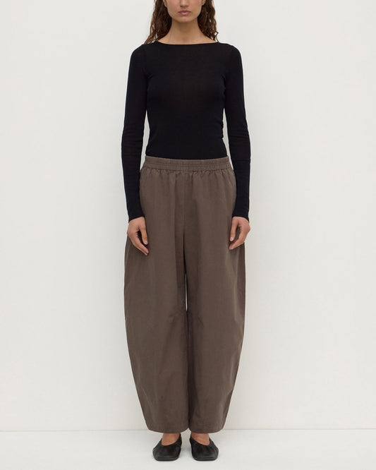 Lola Barrel Leg Pant